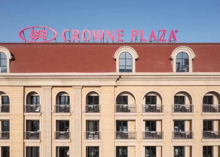 Crowne Plaza Qingdaooriental Movie Metropolis By Ihg Hotel