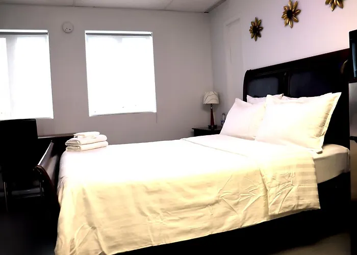 Amr Hotel Inc