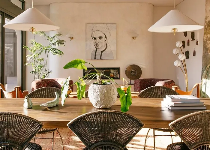 Basq House Hotel Byron Bay