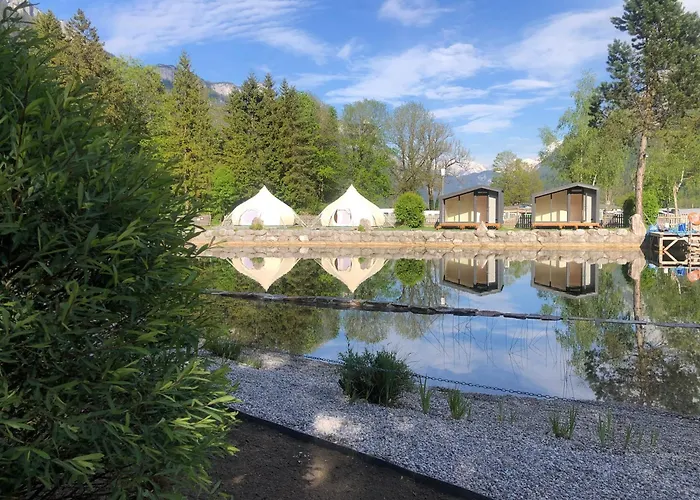 Camping & Ferienunterkuenfte Steinplatte