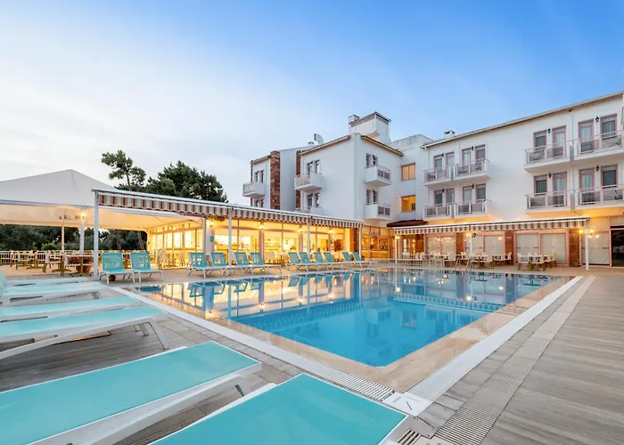 Hanedan Beach Hotel