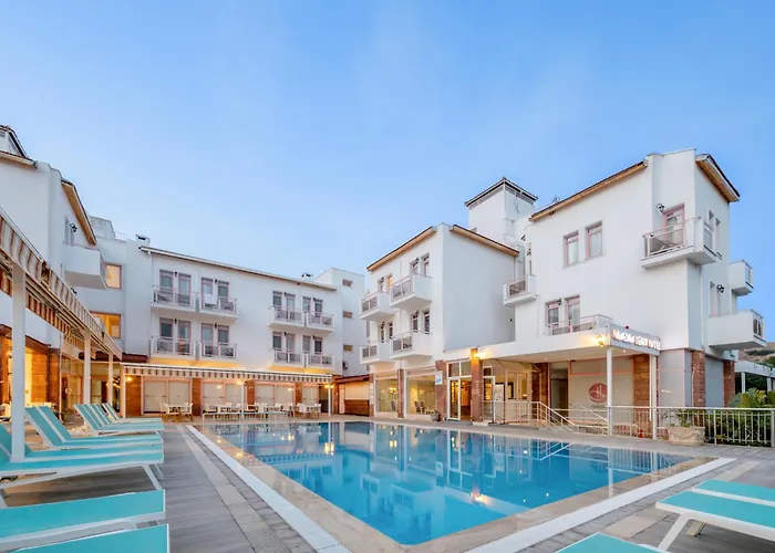 Hanedan Beach Hotel