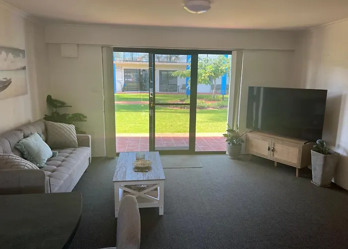 Nautilus Hamptons Style Luxury Beach Apartment