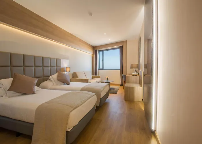 Lamaraz Hotels