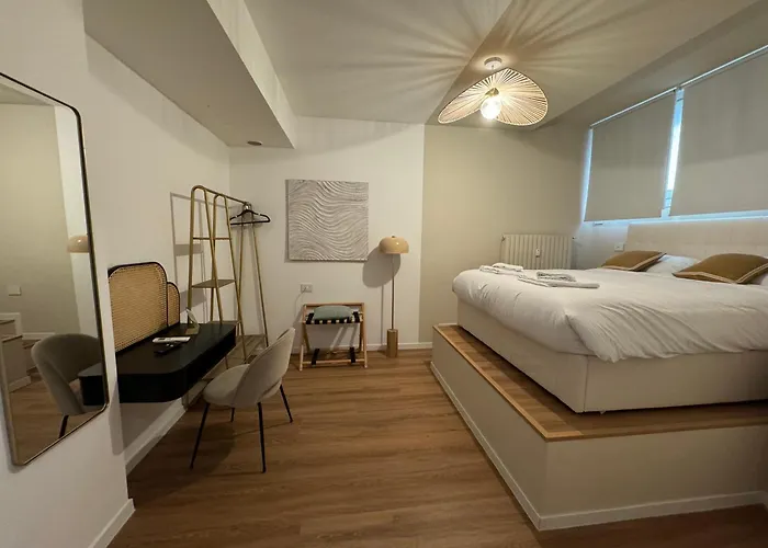 D-Home Suites