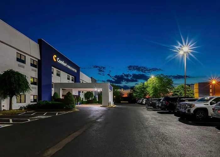 Comfort & Suites Shepherdsville - Louisville South