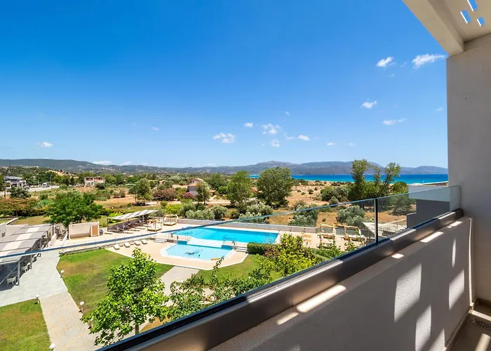 Paradise Resort Finikounta