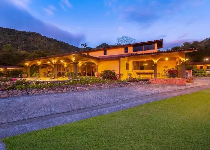 Los Establos Boutique Resort