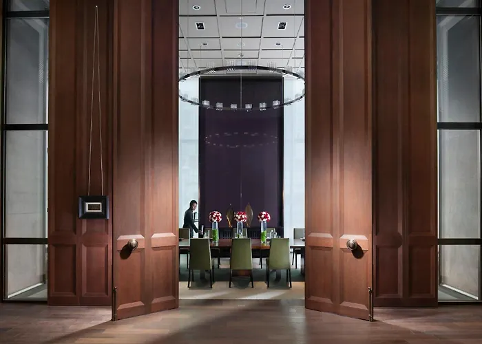 Mandarin Oriental, Guangzhou Hotel