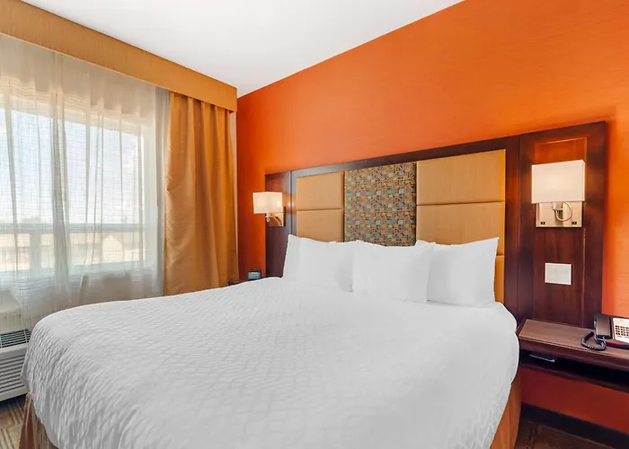 Best Western Plus Chateau Fort St. John