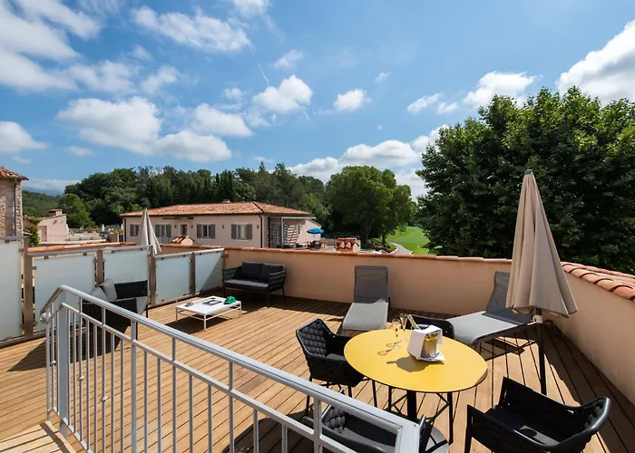 Hotel Golf & Spa Chateau De La Begude The Originals Collection Valbonne