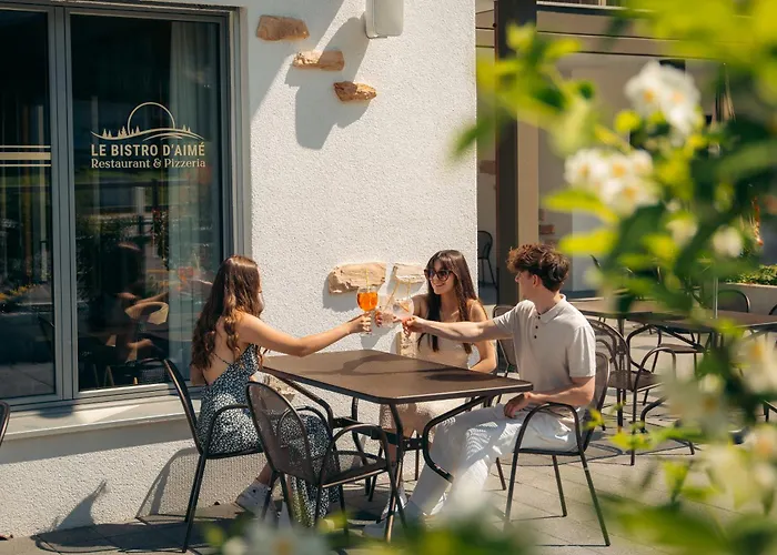 Boutique hôtel Corbetta - SPA 60m2 - La montagne à 5 minutes de l'autoroute A12 aux Paccots sur Montreux - NOUVEAU Loft familial - Profitez du Lac Léman et des montagnes en même temps Les Paccots