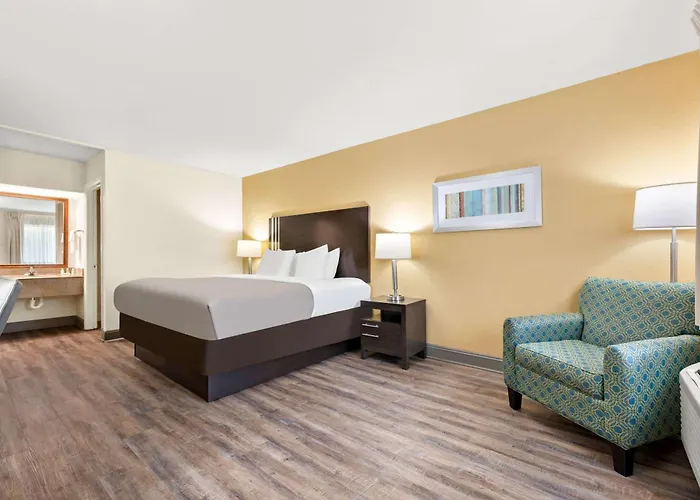 Quality Inn Pelham I-65 Exit 246