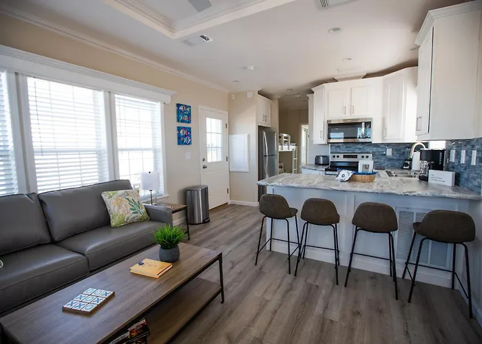 Camp Margaritaville Auburndale Rv Resort And Cabana Cabins