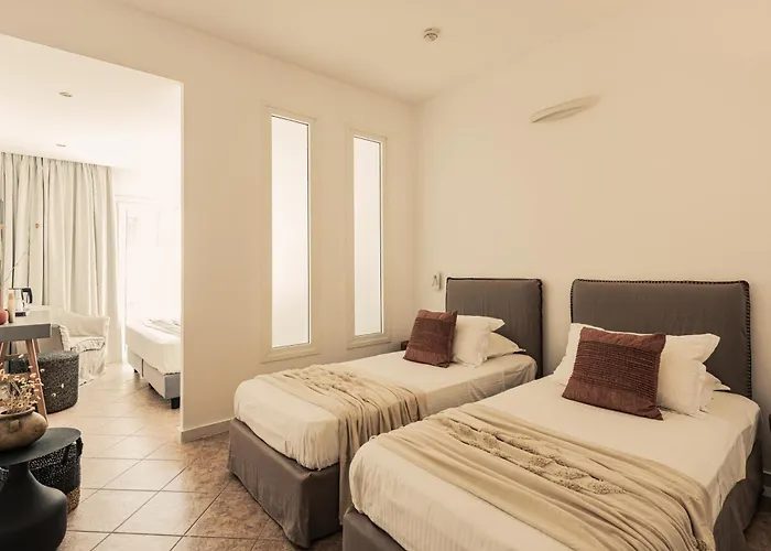 Saint George Hotel Chrisi Akti 