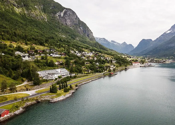 Olden Fjordhotel