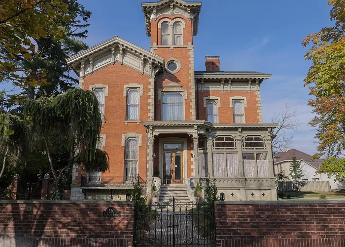 Henderson Castle Inn