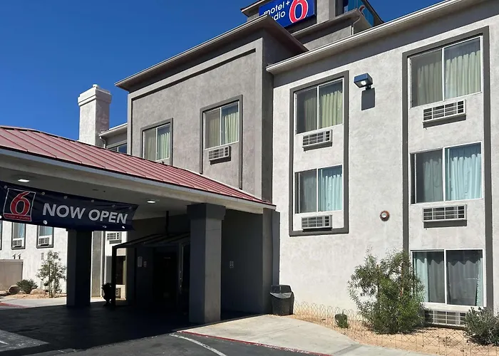 Motel 6-, Ca - West Main Street I-15