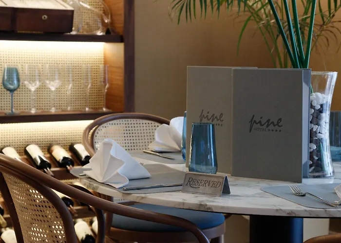 Hotel Pine Tivat
