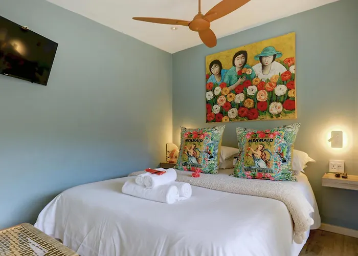 Pearl Moon Boutique Suites
