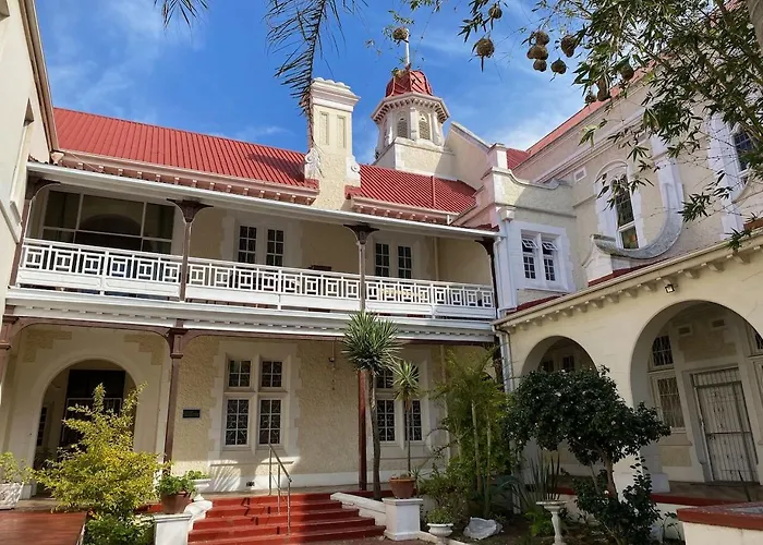 St Luke'S Retreat Centre And Guest House