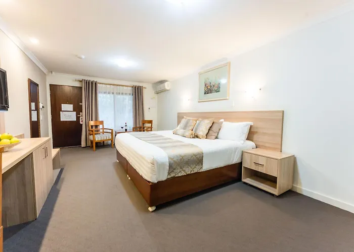 Foothills Hotel Lilydale