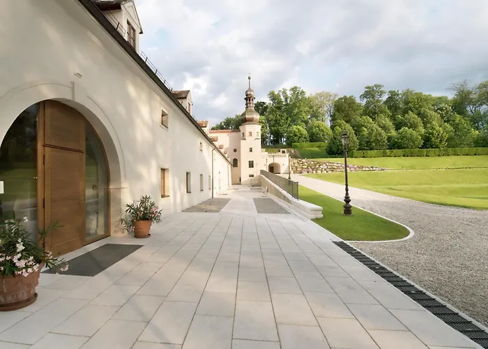 Schloss Thalheim Perschling