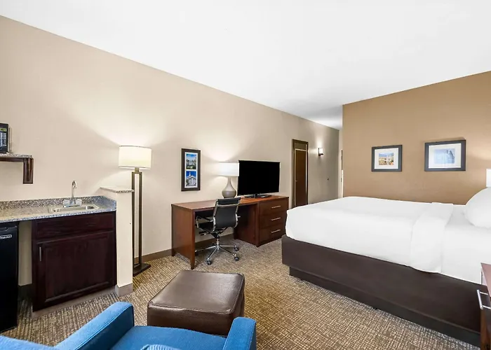 Comfort Inn & Suites Pueblo