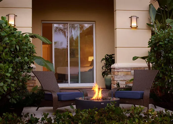 The Ritz-Carlton Naples, Tiburon