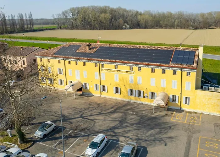 Confidence Hotel Ligabue