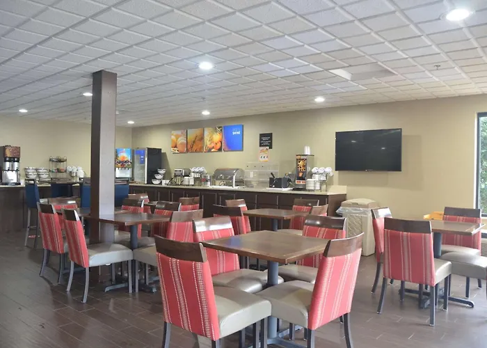 Comfort Inn & Suites Maumee - Toledo I80-90