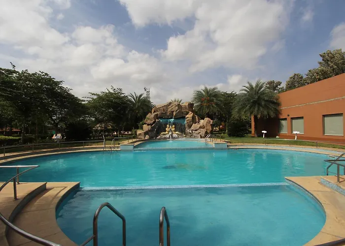 Golden Amoon Resort
