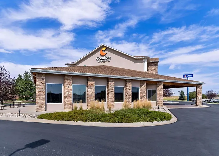 Comfort Inn & Suites Near University Of Wyoming