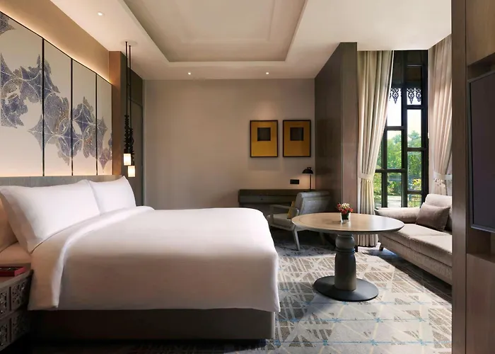 Doubletree By Hilton Putrajaya Lakeside
