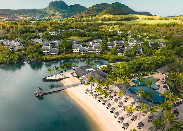 The Bay Club At Anahita