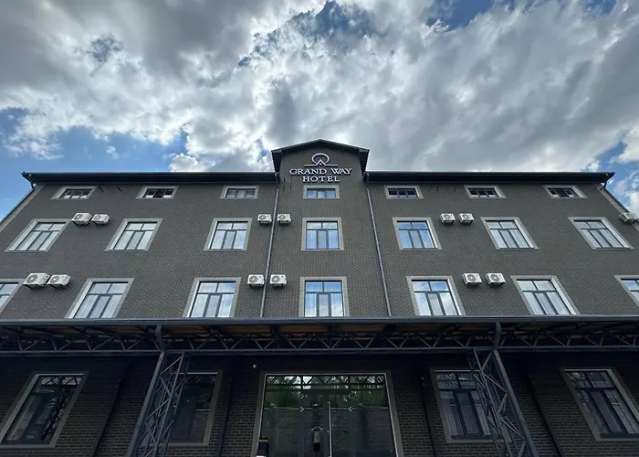 Grand Way Hotel