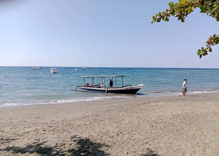 The Beach Bungalows & Turtle Sanctuary Pemuteran 