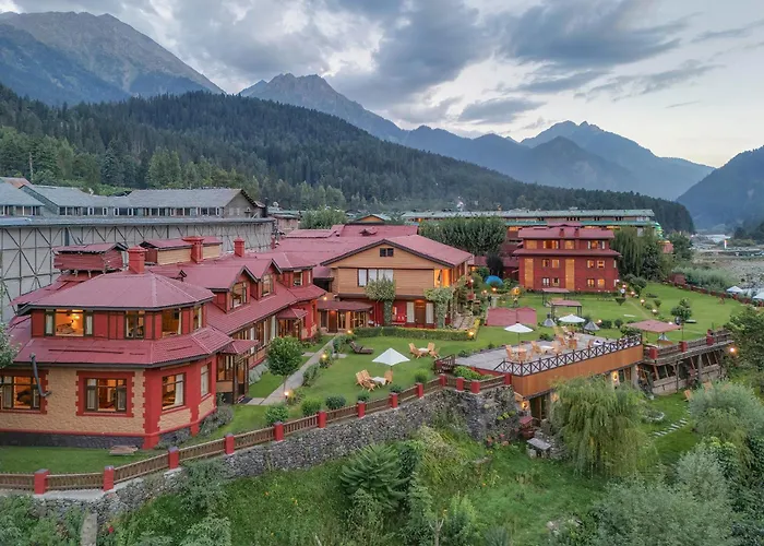 Pahalgam Hotel Riverside Luxury