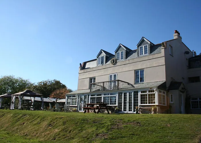 Great Trethew Manor Hotel & Restaurant