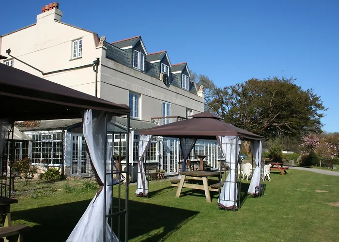 Great Trethew Manor Hotel & Restaurant