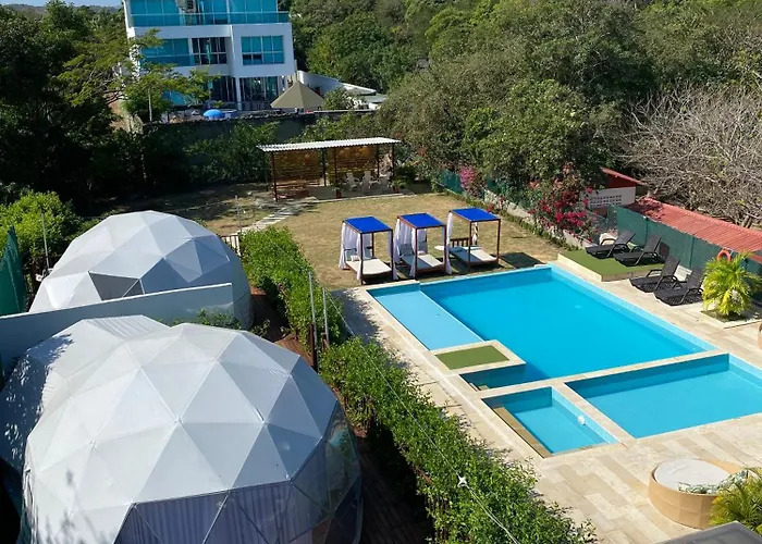 Hotel Aqua House