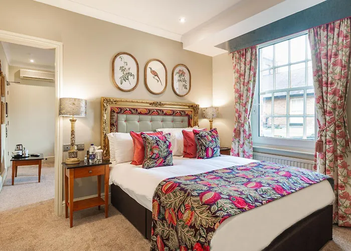The Wynnstay Hotel, Oswestry, Shropshire - The Coaching Inn Group