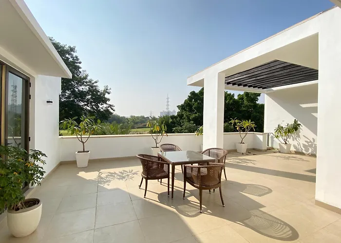 Karma Lakelands Golf Resort & Residences