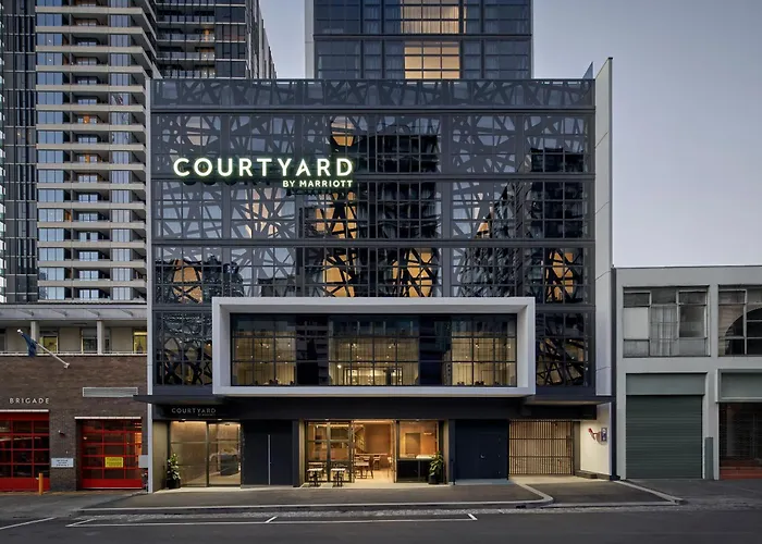 Courtyard By Marriott Melbourne Flagstaff Gardens