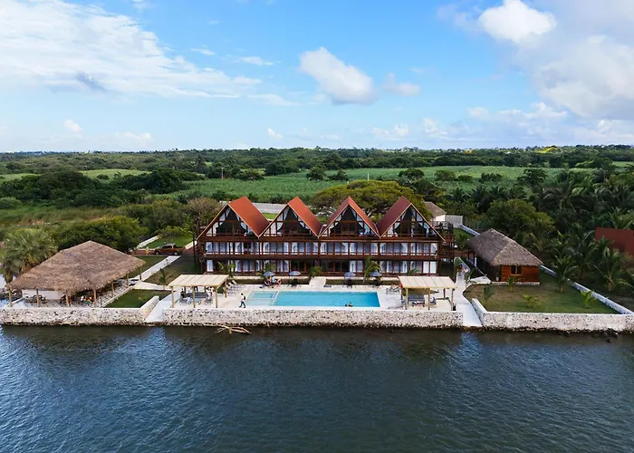 Riverside Hotel Chachalacas