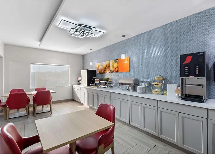 Comfort Inn & Suites Mason City - Clear Lake