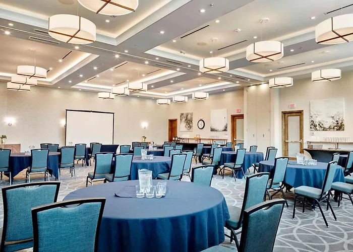 Sandman Signature Plano-Frisco Hotel