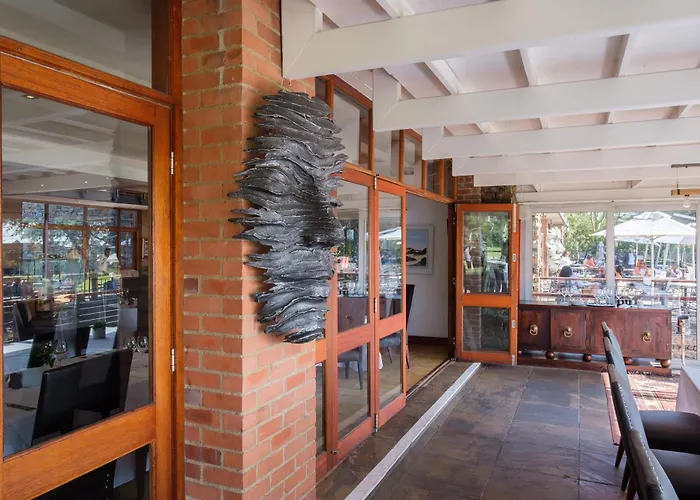 Riboville Boutique And Restaurant