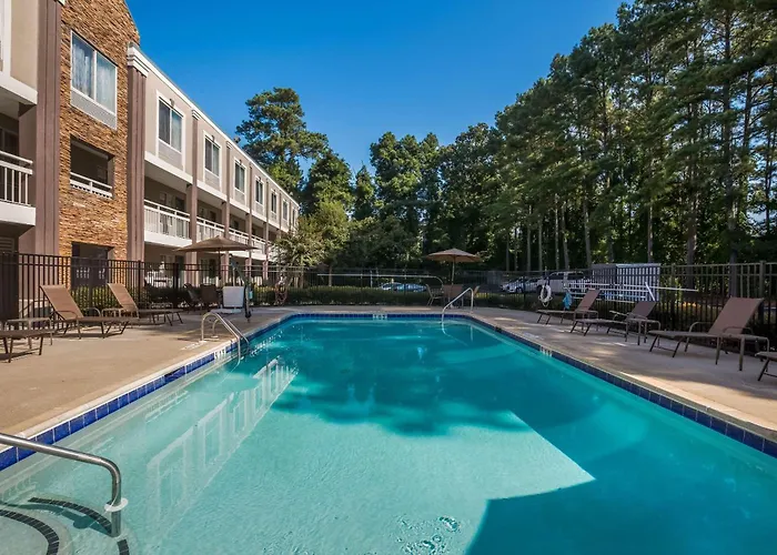 Quality Inn Northlake Tucker