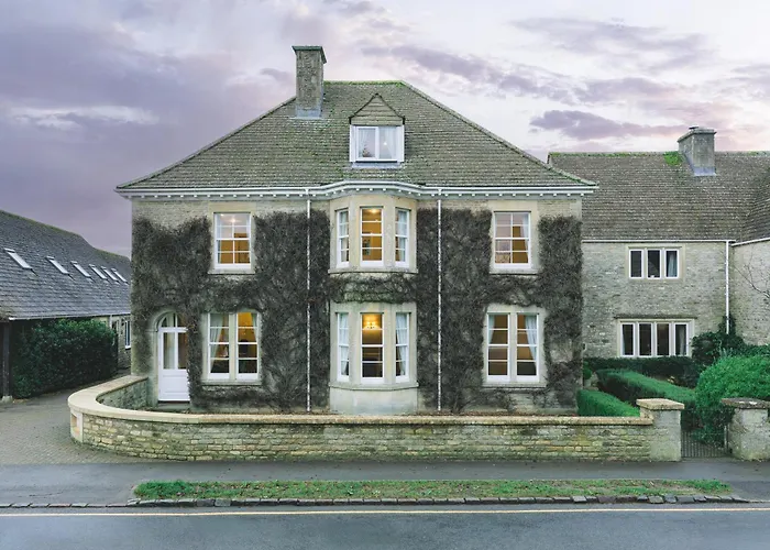 Cotteswold House